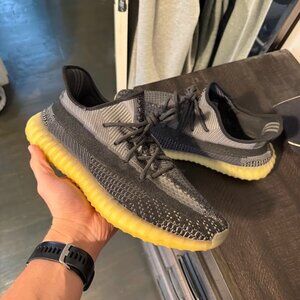 Adidas Yeezy Boost 350 V2 'Carbon'